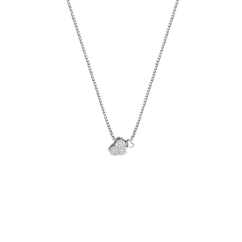 Zarte handwerkliche Halskette