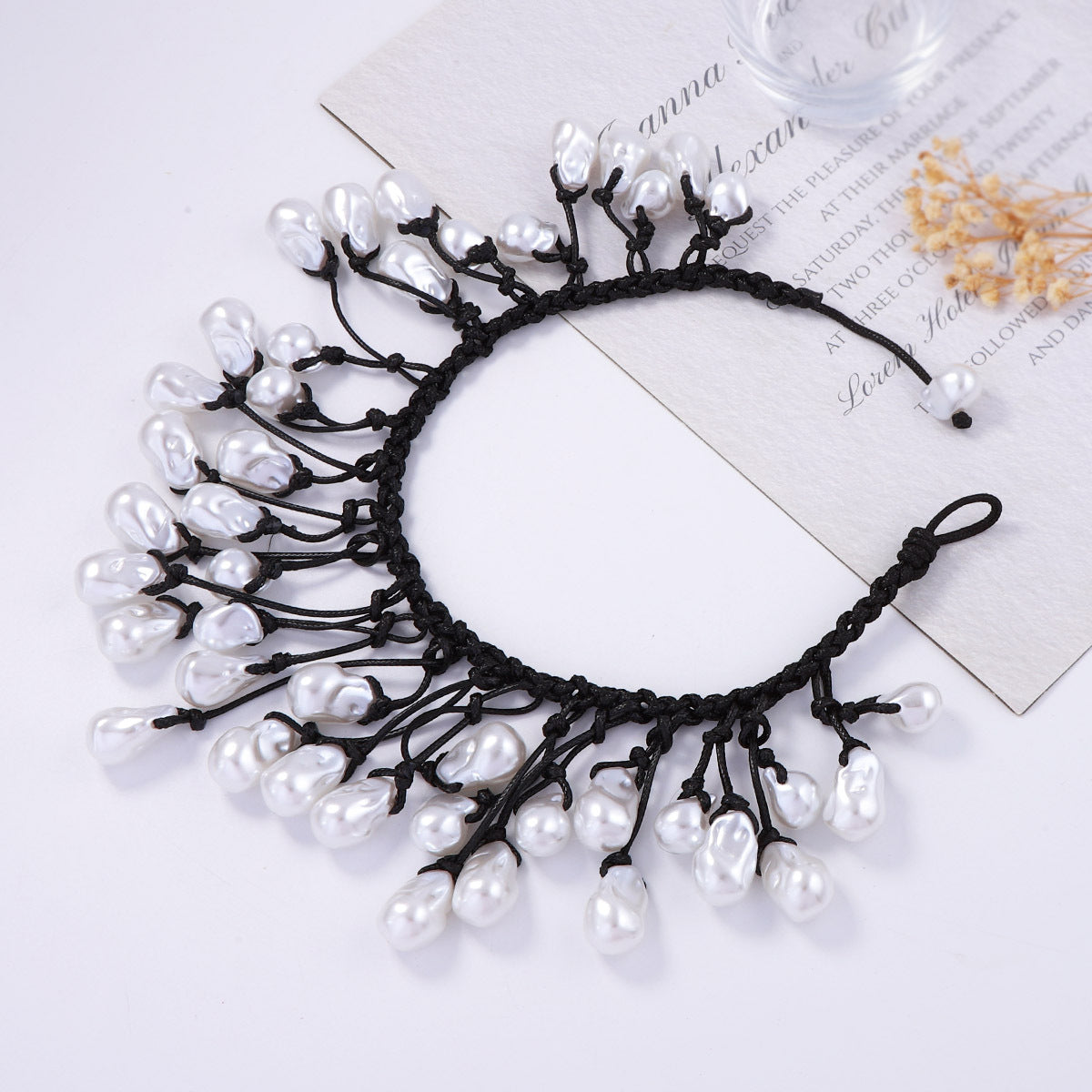 Zarte handwerkliche Perlen Halskette