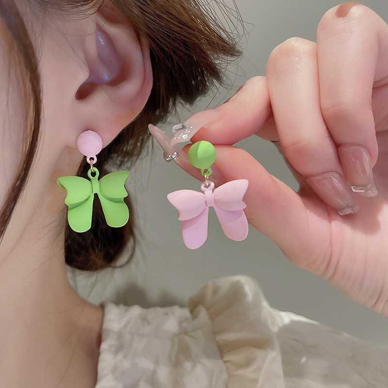 Atemberaubende Ohrring für den Alltag