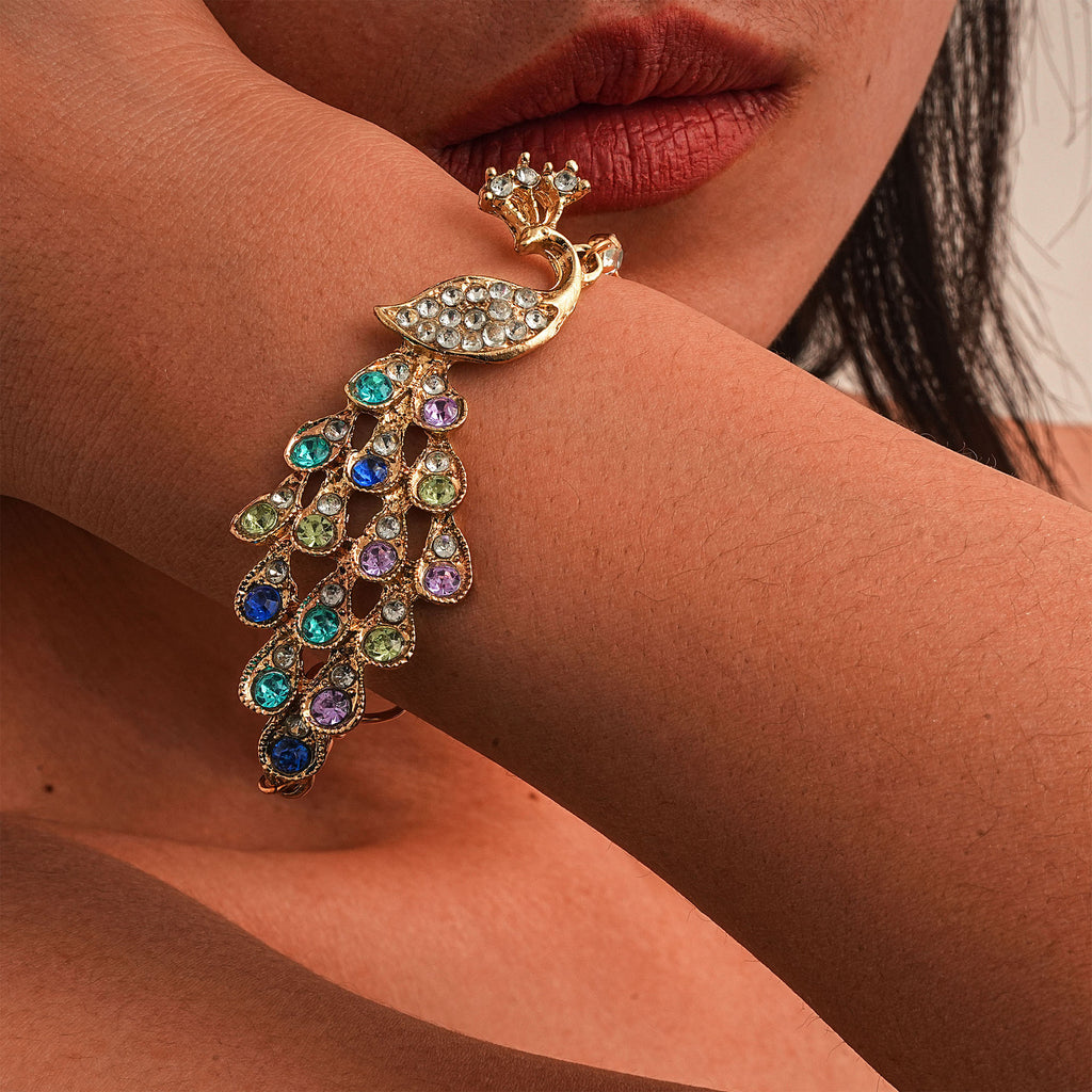 Schöne Armband mit einzigartigem Stil