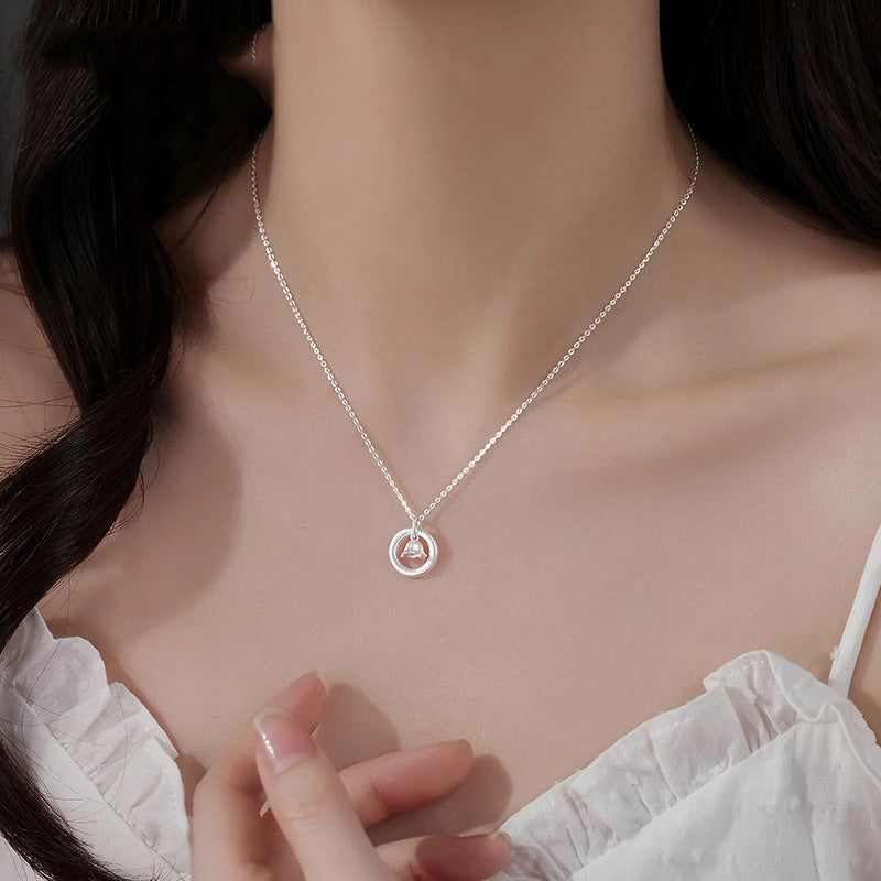 Schöne Halskette mit einzigartigem Stil