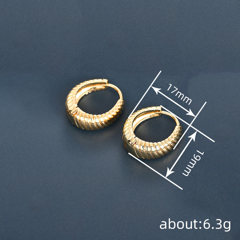 Atemberaubende Ohrring für den Alltag