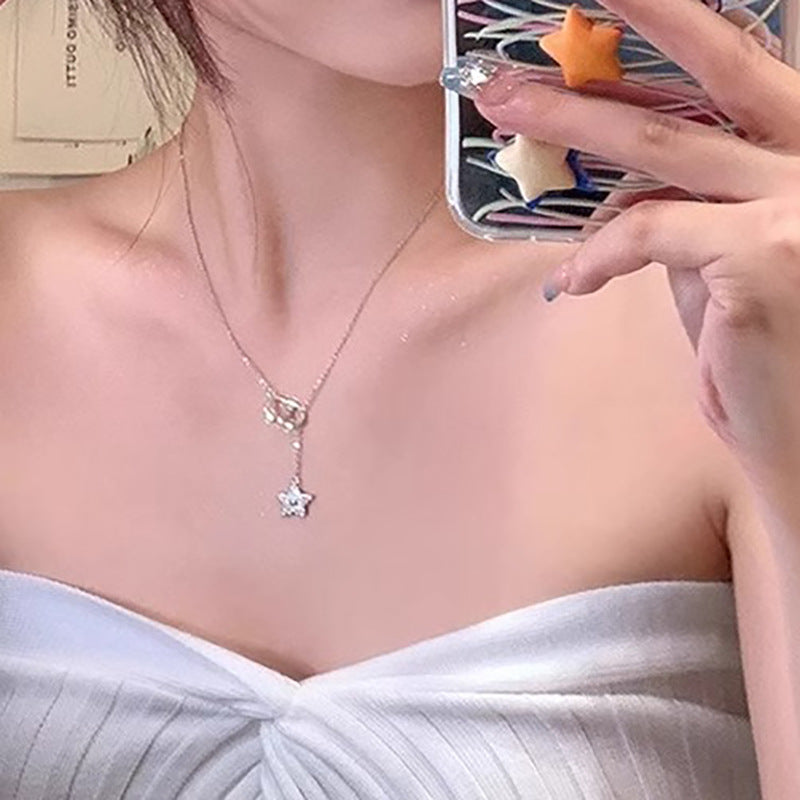 Schöne Halskette mit einzigartigem Stil