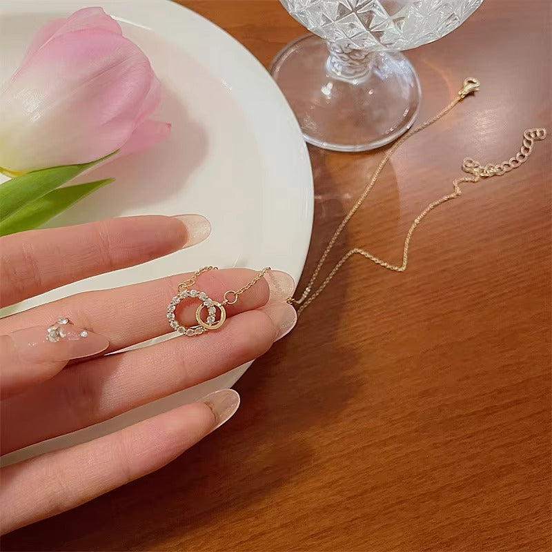 Klassische Halskette mit zeitloser Eleganz