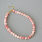 Schöne Halskette mit einzigartigem Stil