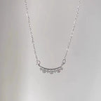 Zarte handwerkliche Halskette