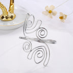 Schöne Gold Armband mit einzigartigem Stil