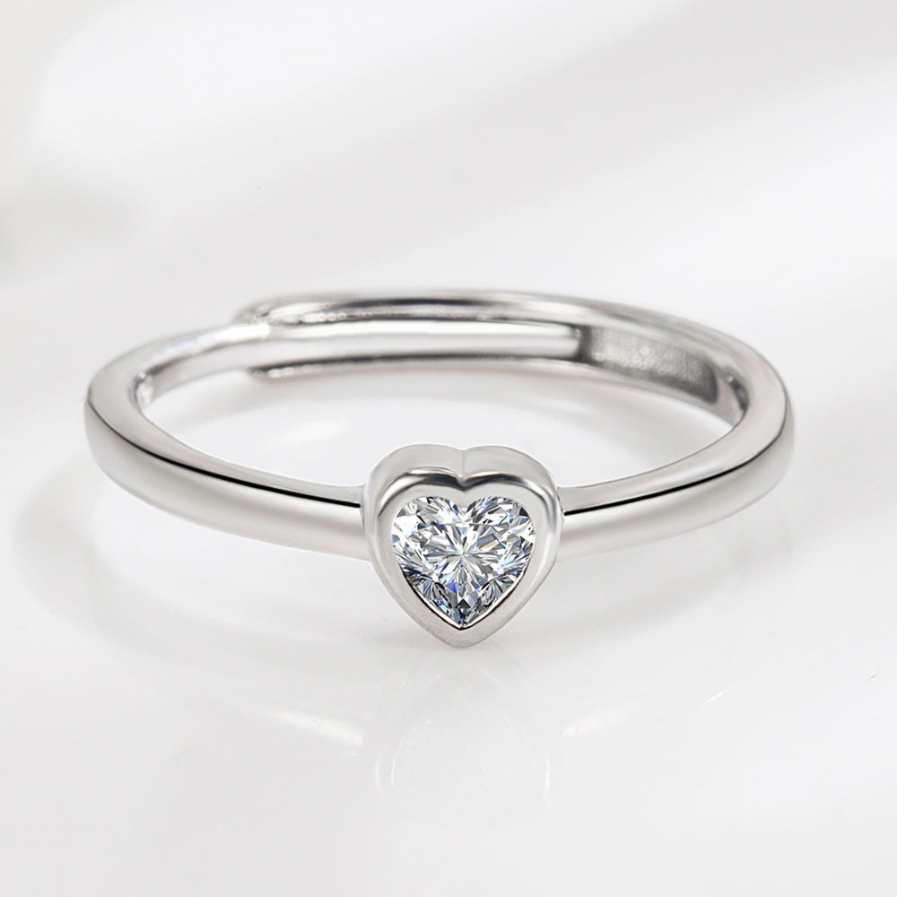 Zarte handwerkliche Ring