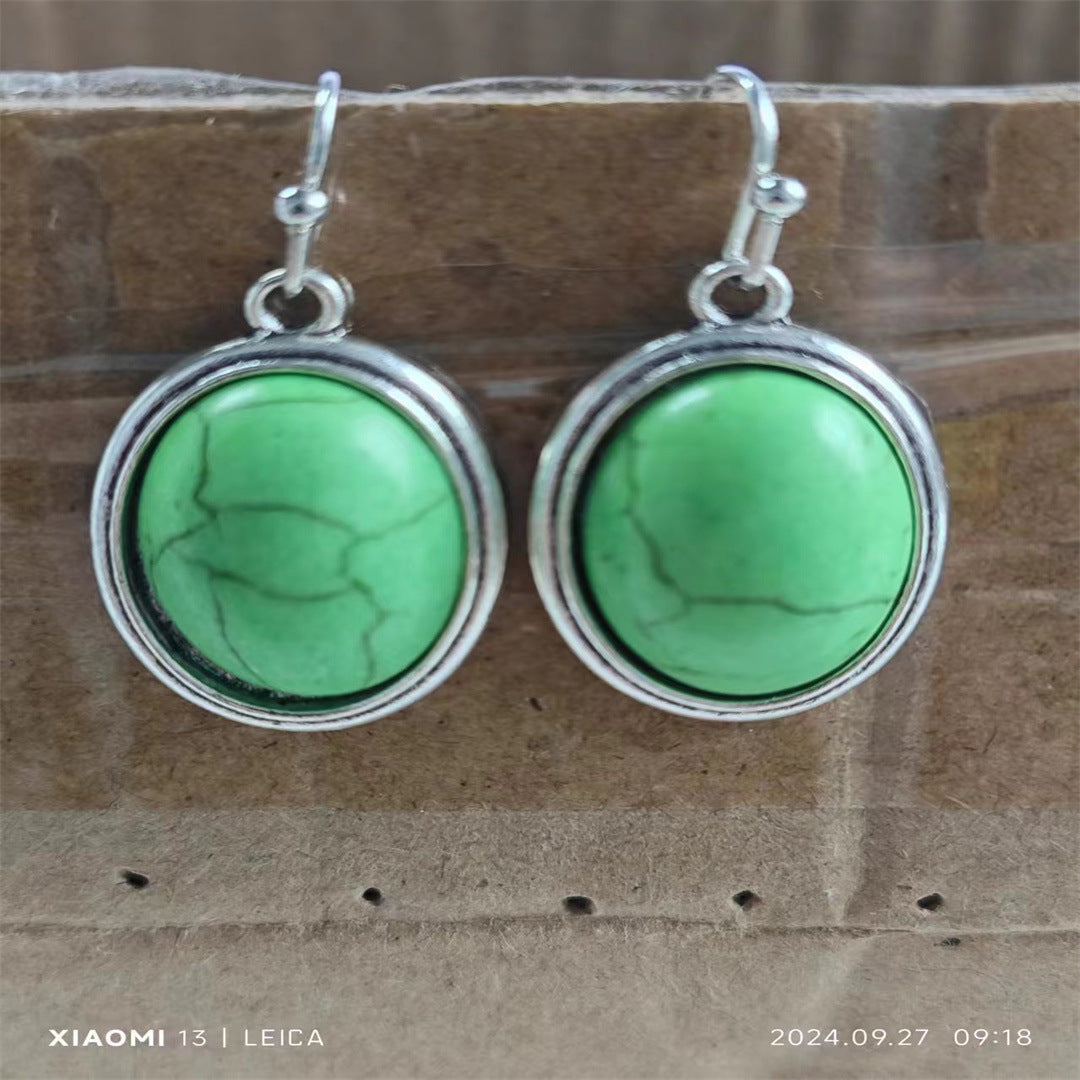 Zarte handwerkliche Ohrring