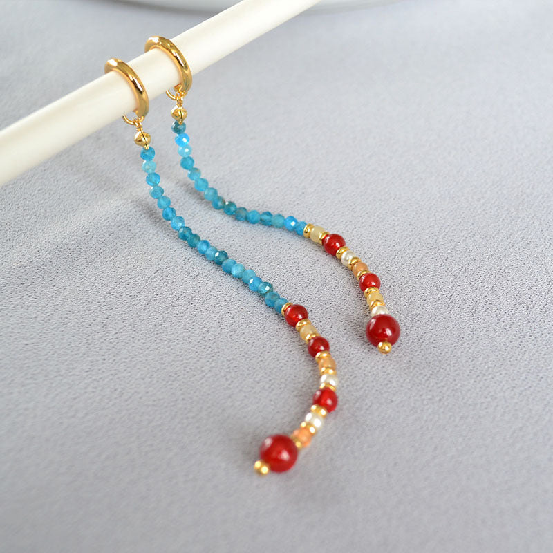 Schöne Halskette mit einzigartigem Stil