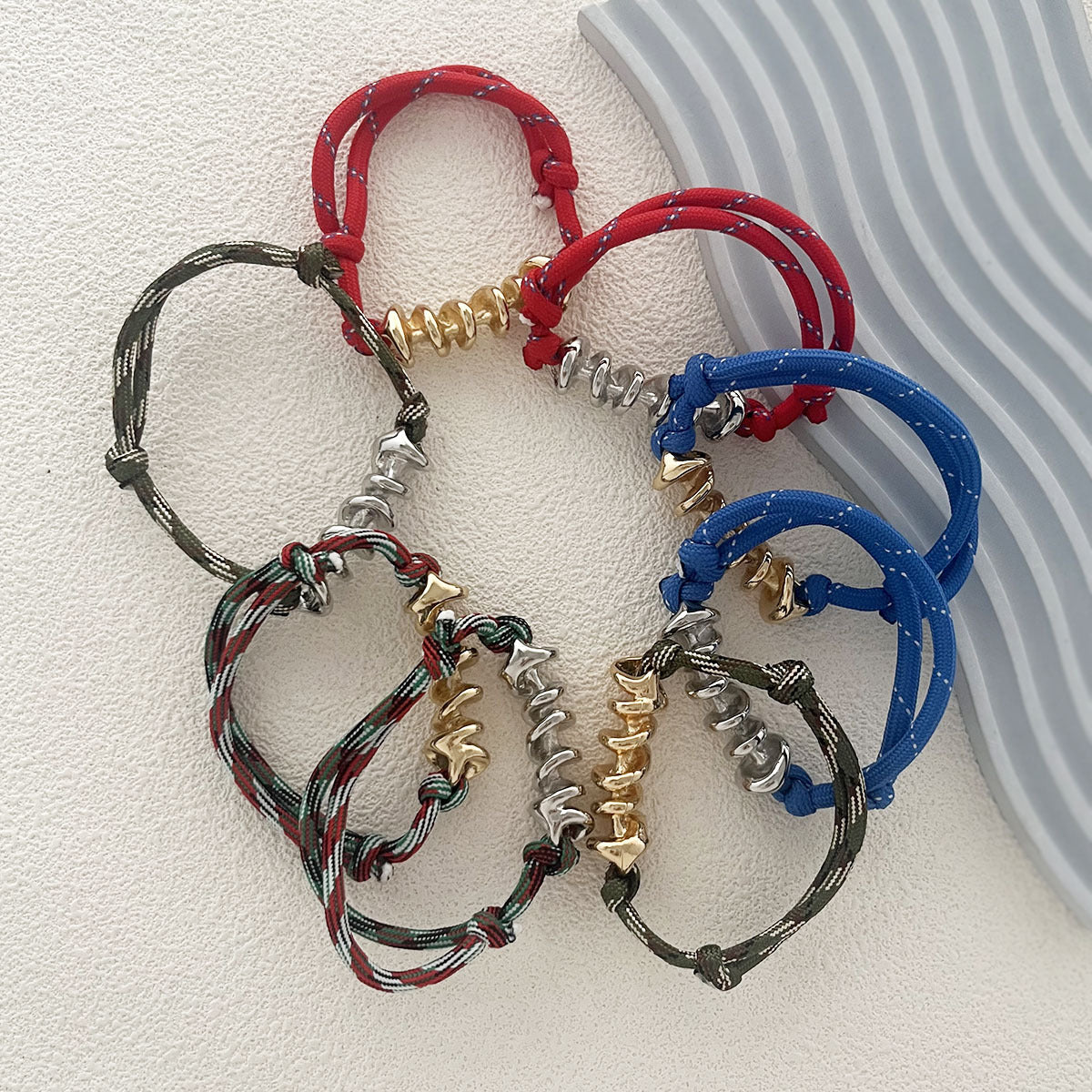 Zarte handwerkliche Armband