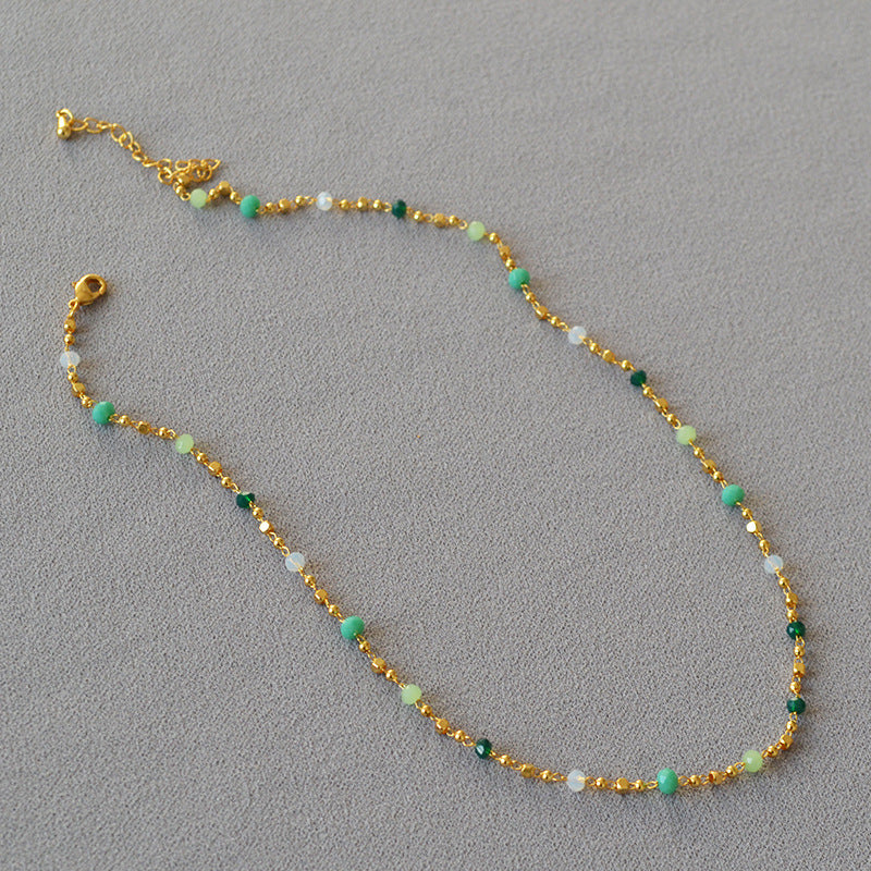 Schöne Halskette mit einzigartigem Stil