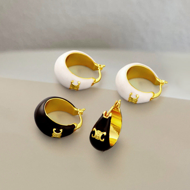 Atemberaubende Ohrring für den Alltag