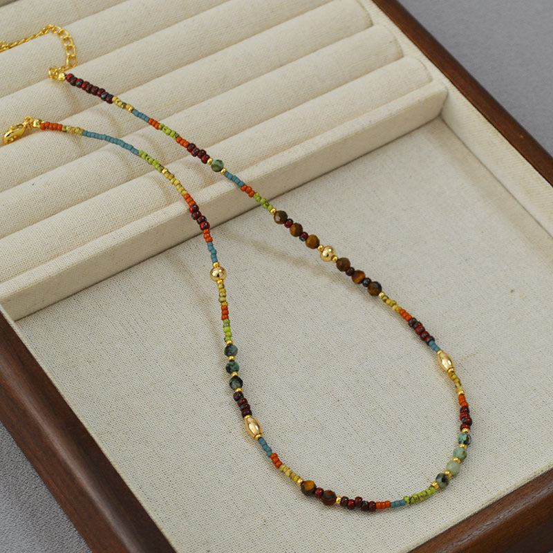 Zarte handwerkliche Halskette