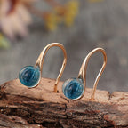 Zarte handwerkliche Ohrring