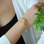Schöne Gold Armband mit einzigartigem Stil