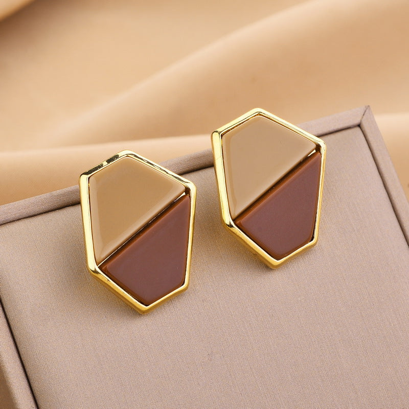 Atemberaubende Ohrring für den Alltag