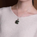 Schöne Gold Halskette mit einzigartigem Stil