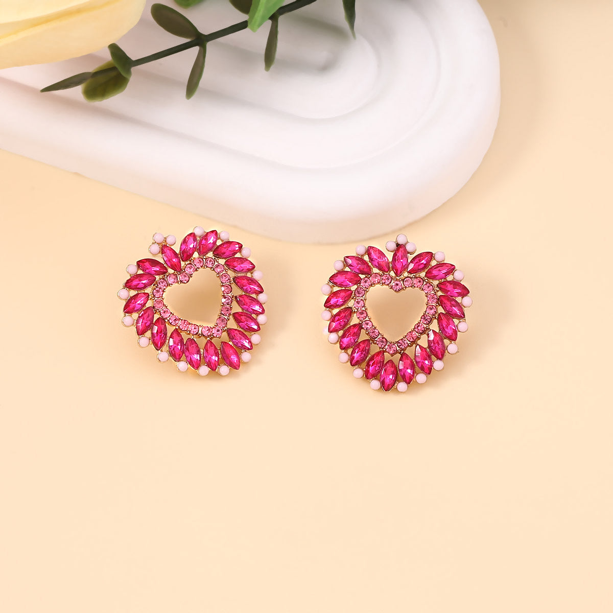 Atemberaubende Ohrring für den Alltag