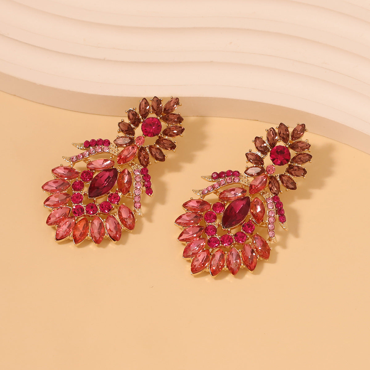 Atemberaubende Ohrring für den Alltag