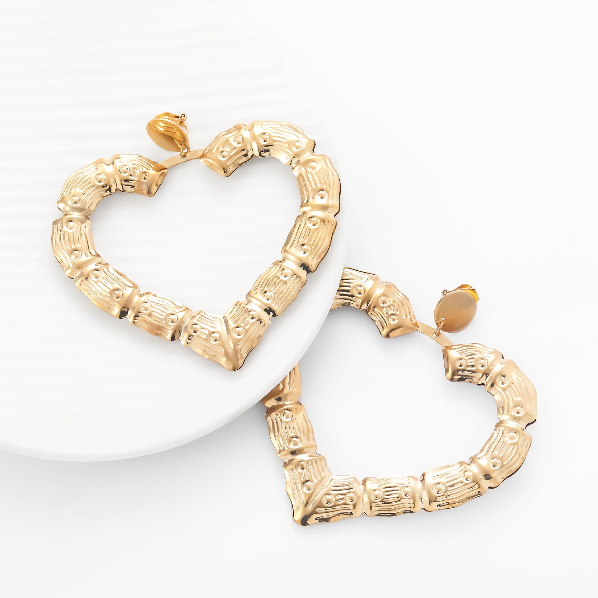 Atemberaubende Ohrring für den Alltag