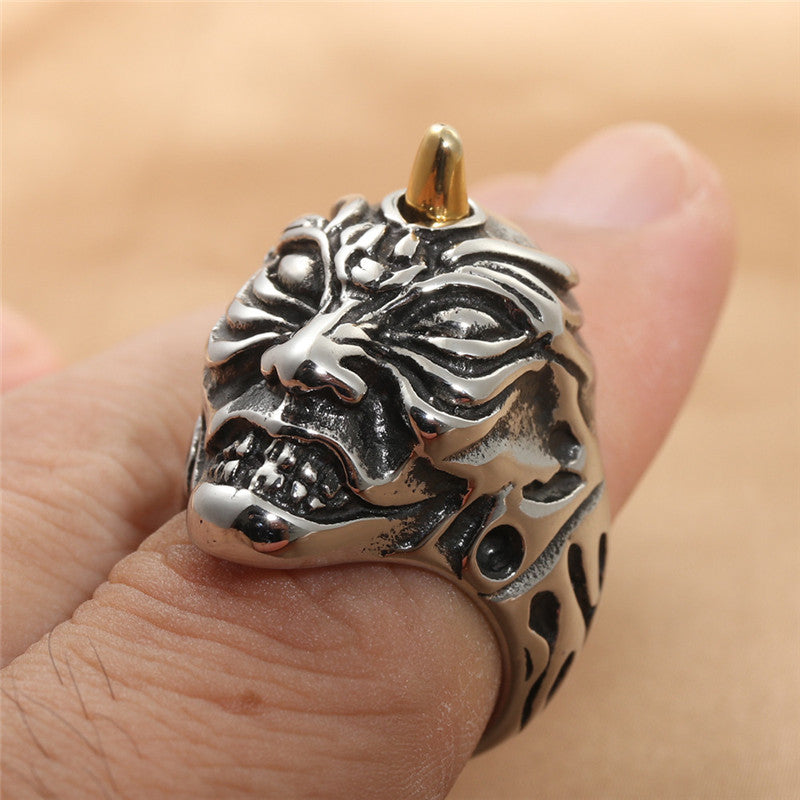 Zarte handwerkliche Gold Ring