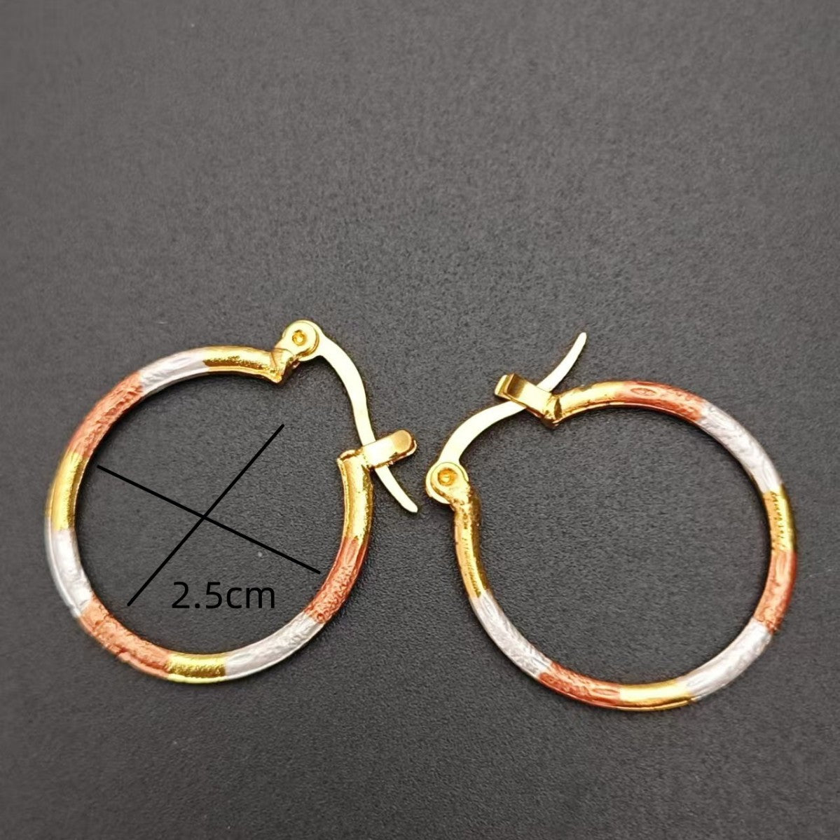 Atemberaubende Ohrring für den Alltag