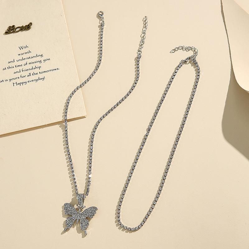 Zarte handwerkliche Halskette