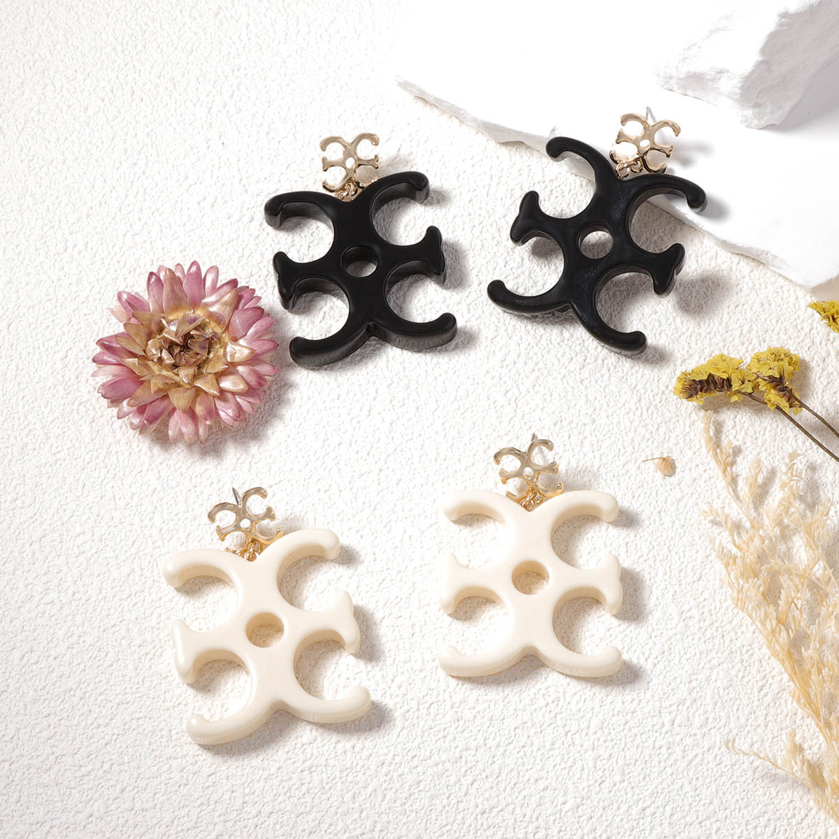 Atemberaubende Ohrring für den Alltag