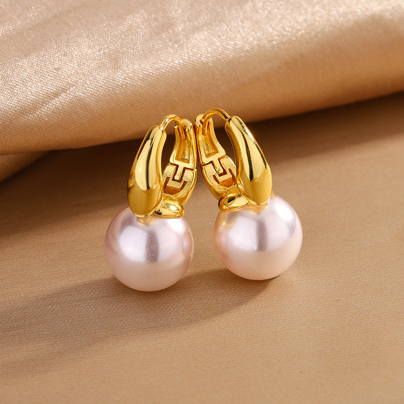 Schöne Gold Ohrring mit einzigartigem Stil