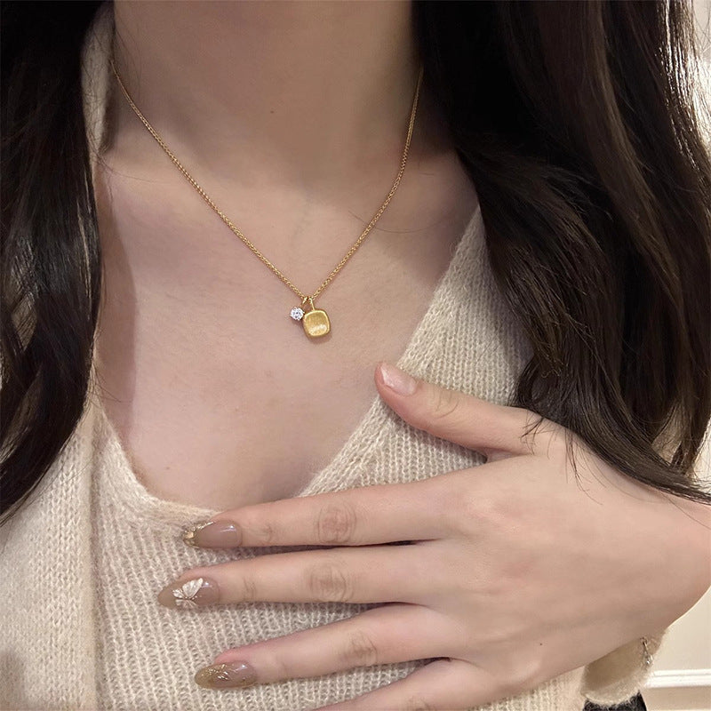 Klassische Halskette mit zeitloser Eleganz