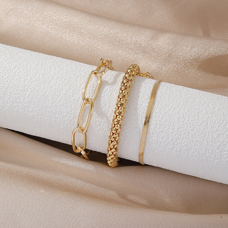 Klassische Gold Armband mit zeitloser Eleganz