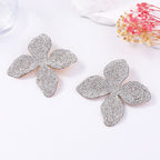 Atemberaubende Ohrring für den Alltag