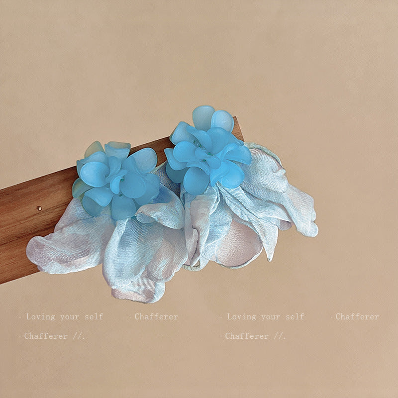 Atemberaubende Ohrring für den Alltag