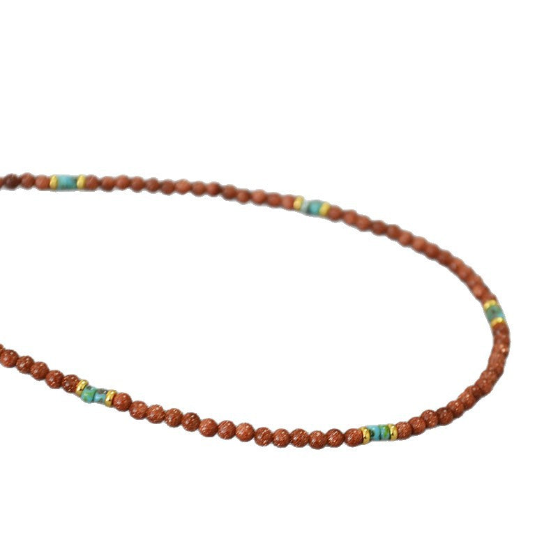 Zarte handwerkliche Halskette