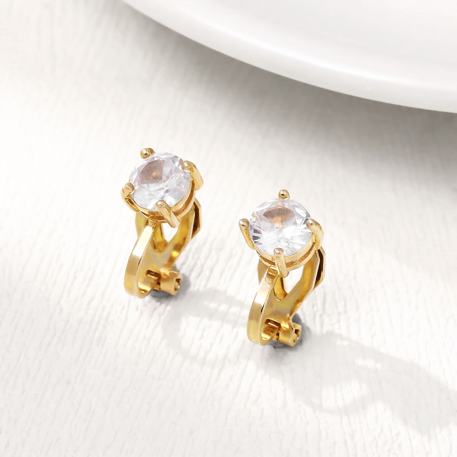 Atemberaubende Ohrring für den Alltag