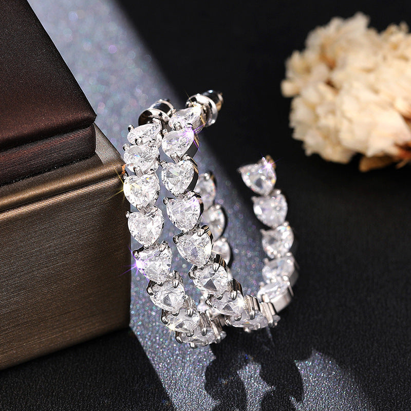 Atemberaubende Ohrring für den Alltag