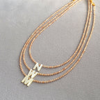 Schöne Halskette mit einzigartigem Stil