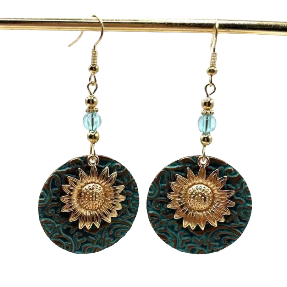 Zarte handwerkliche Ohrring