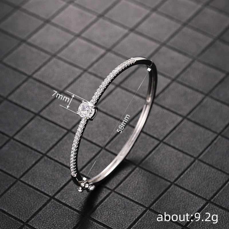 Zarte handwerkliche Armband