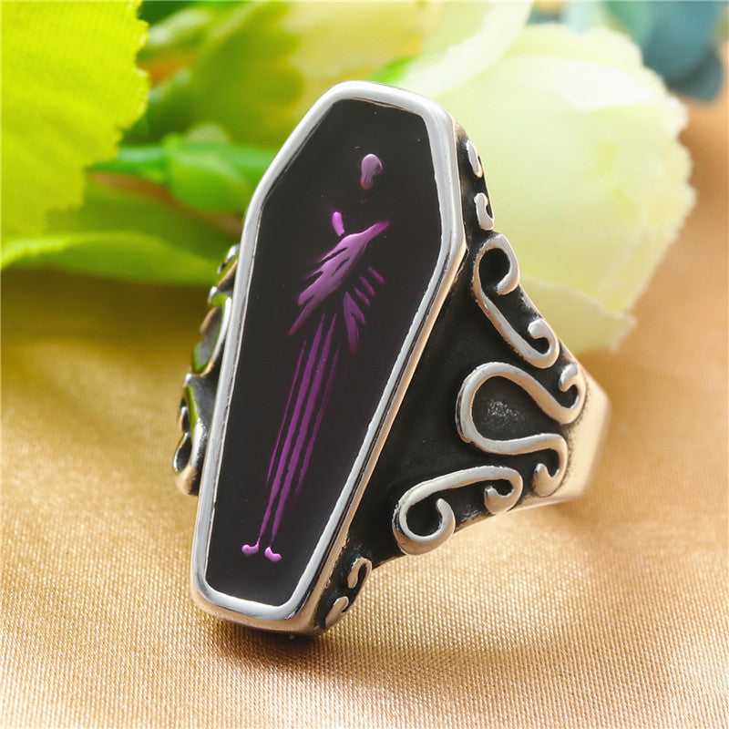 Zarte handwerkliche Ring