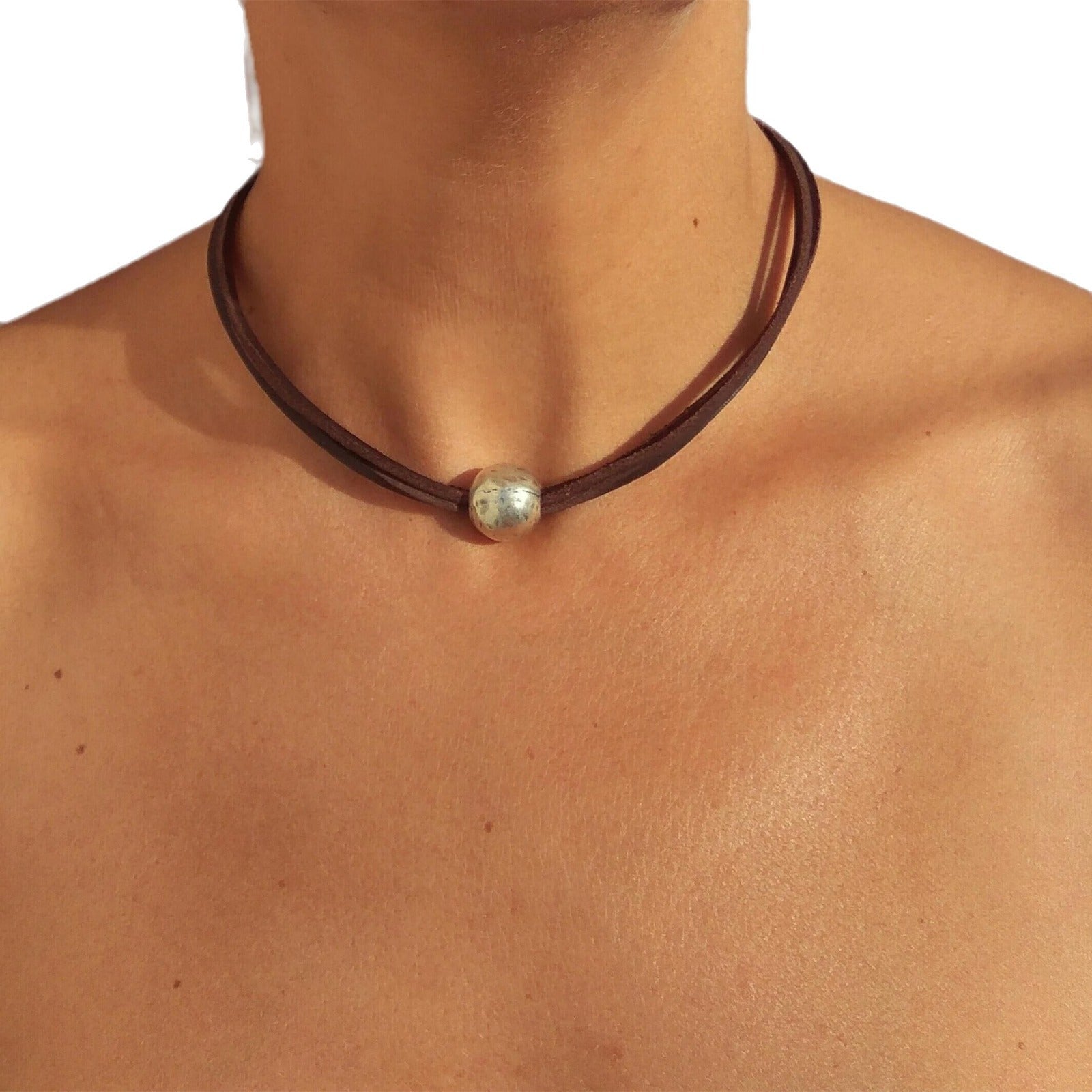 Schöne Halskette mit einzigartigem Stil