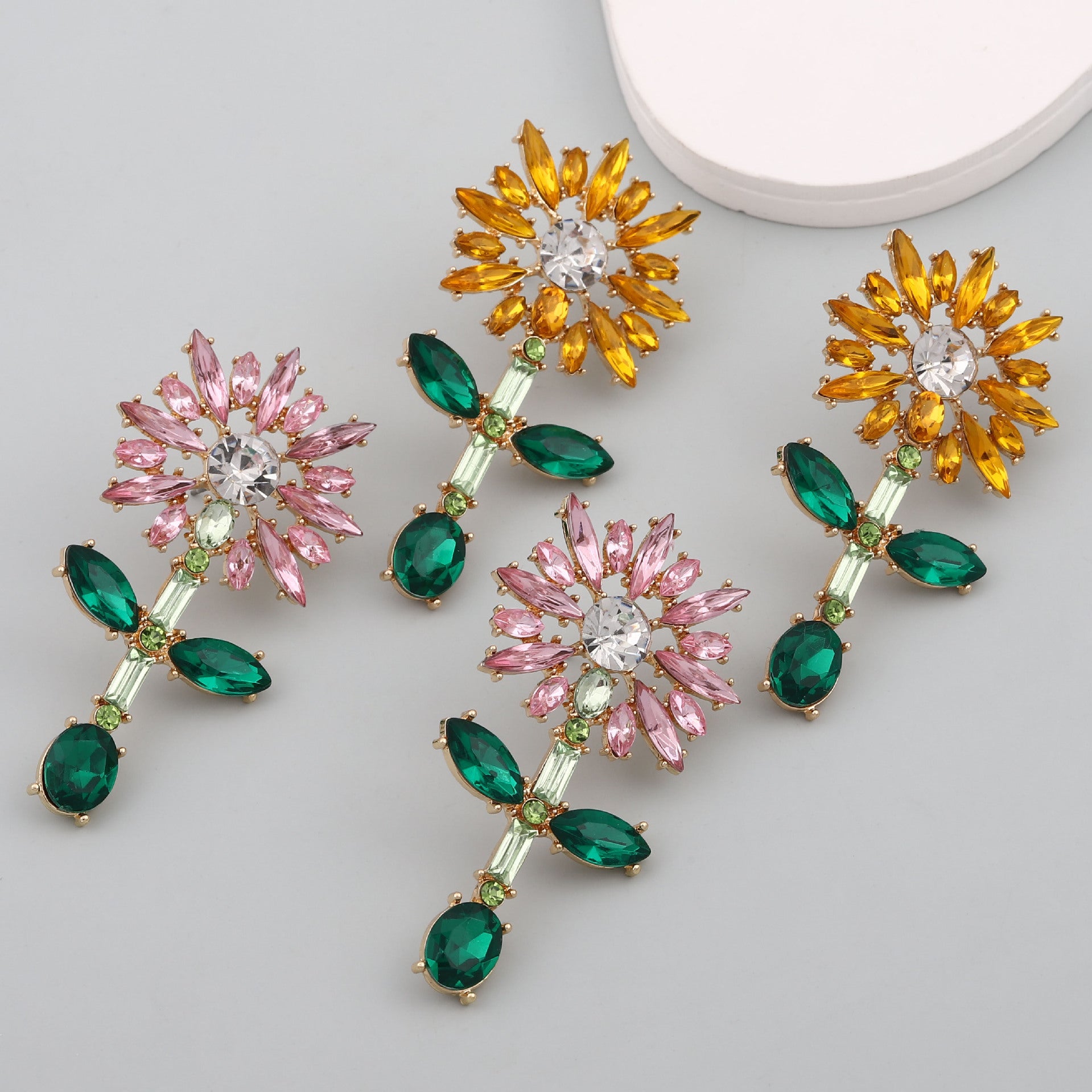 Atemberaubende Ohrring für den Alltag