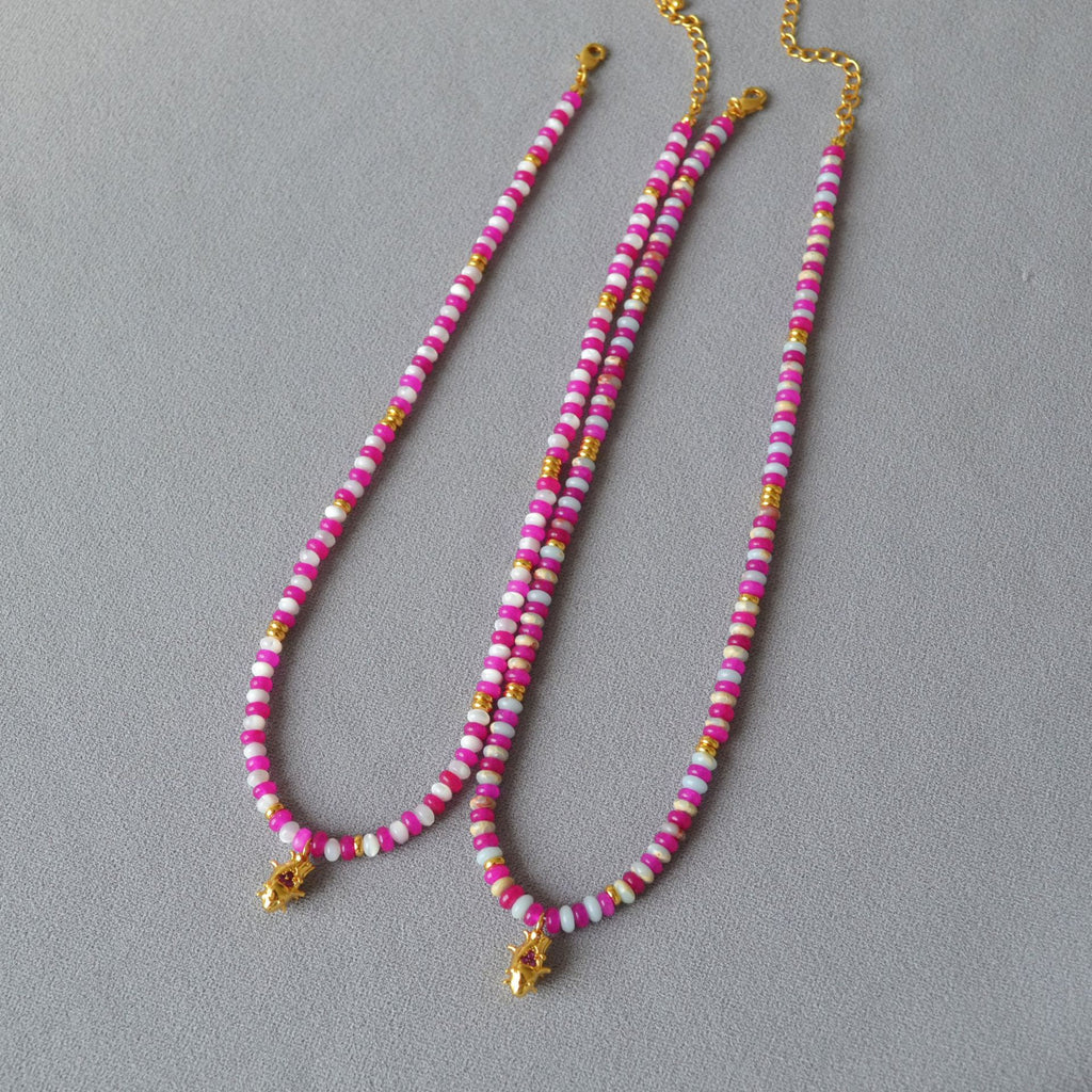 Zarte handwerkliche Halskette