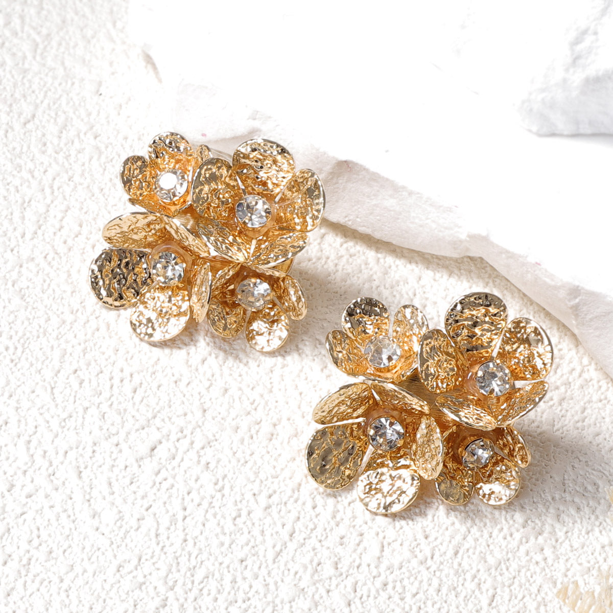 Atemberaubende Ohrring für den Alltag