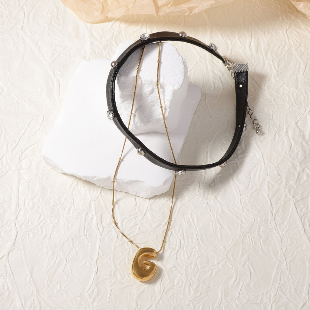 Zarte handwerkliche Halskette