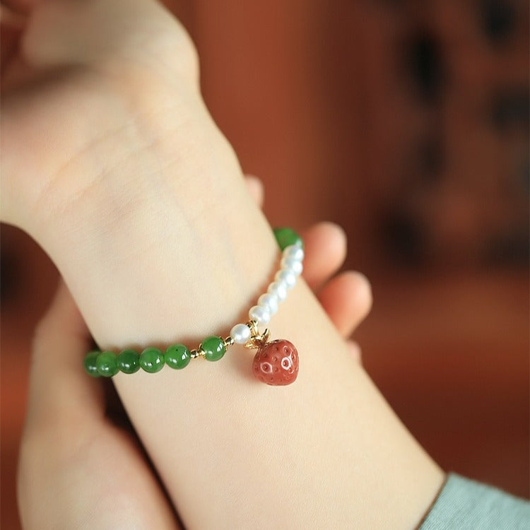 Zarte handwerkliche Perlen Armband