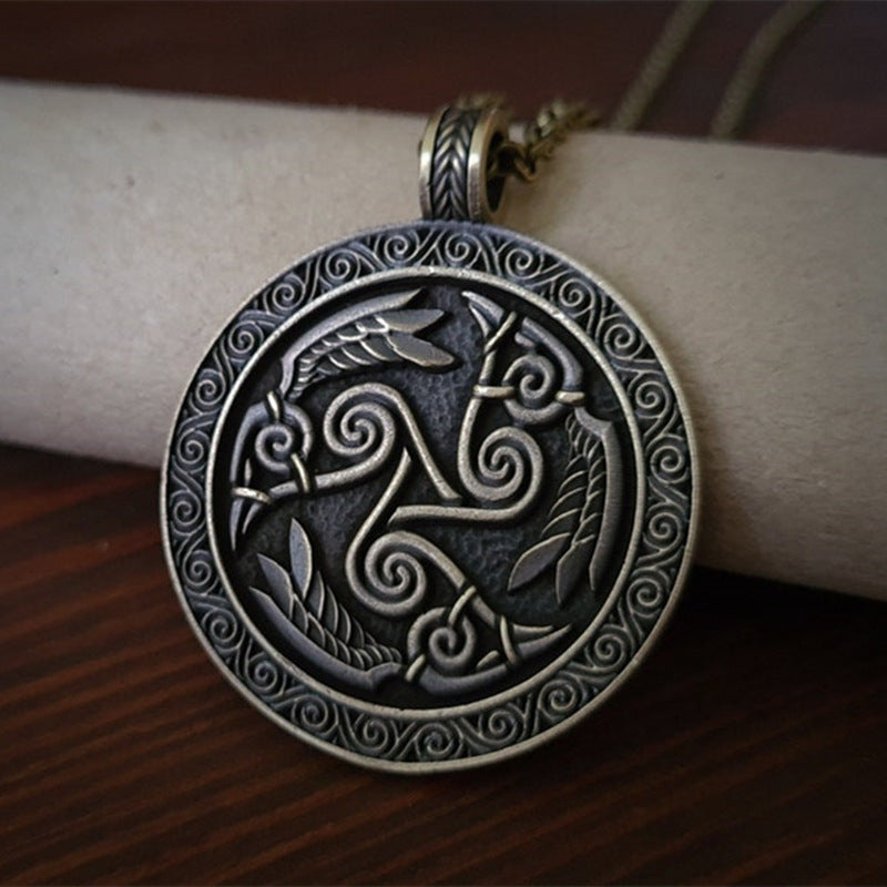 Schöne Halskette mit einzigartigem Stil