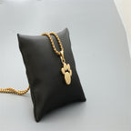 Zarte handwerkliche Halskette