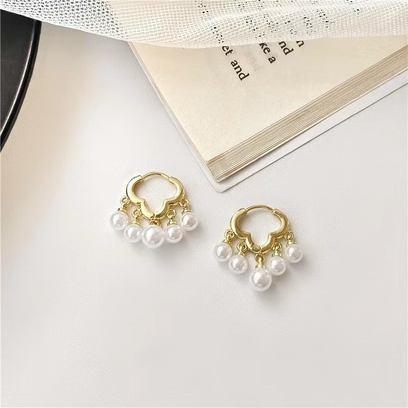 Klassische Perlen Ohrring mit zeitloser Eleganz
